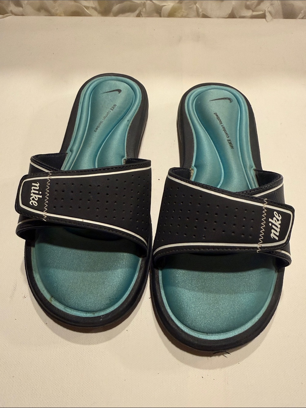 Nike Women's Black and Teal Adjustable Slide Sandals